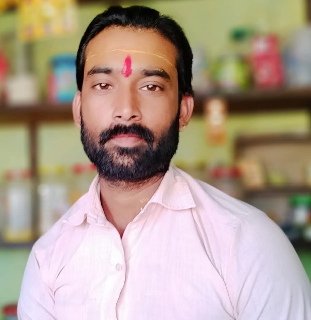 श्री  रुपेश रिछारिया 